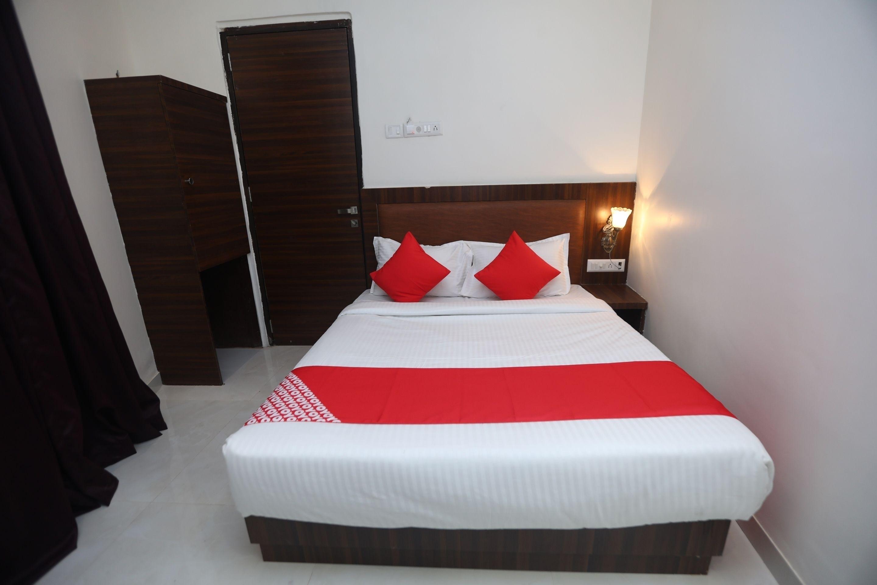 Oyo 24293 Amana International Hotel - Mumbai — Fotos 2